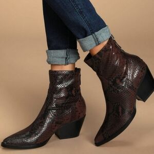 Dolce Vita Shanta booties